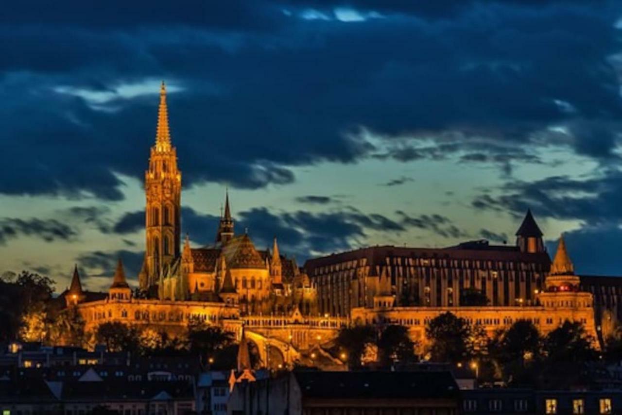 Kastely Apartments - Buda Castle بودابست المظهر الخارجي الصورة