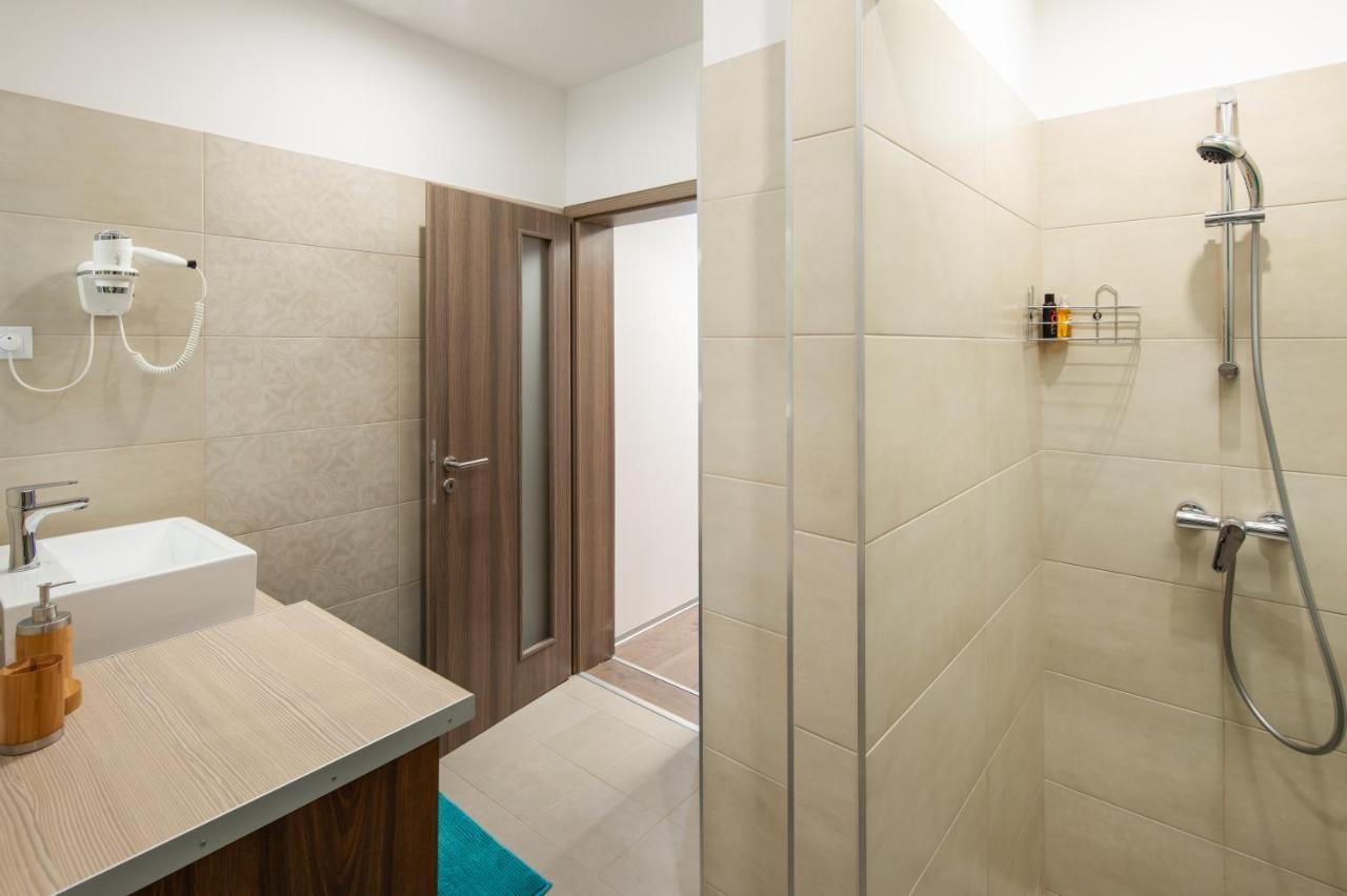 Kastely Apartments - Buda Castle بودابست المظهر الخارجي الصورة